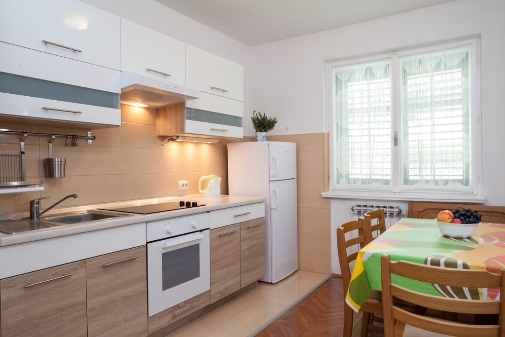 Apartment Nevia マカルスカ 部屋 写真